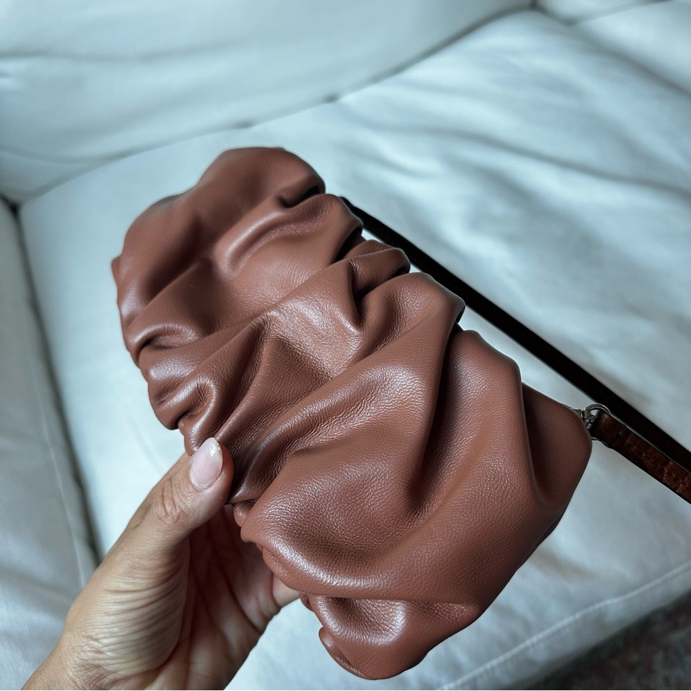 NWOT Staud Bean Bag in Brown/Chocolate - Picture 5 of 7